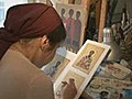 Moscow women use natural pigment to paint icons
