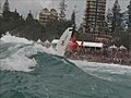 Taj Burrow supera Jordy Smith e comemora título com torcida