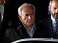 Strauss-Kahn alla cameriera 