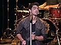 Jonas Brothers give free concert