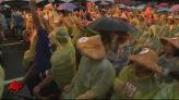 Raw Video: Farmers Protest in Taiwan