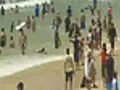 Sun and surf attract crowds on Australia Day