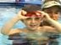 Antes de llevarlo al agua, oye consejos Recomendaciones para prevenir un susto en la piscina 06/21/2007