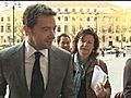 Hugh Jackman sings for charity