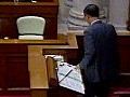立法會仍未就2012年立法會產生辦法表決　明日繼續開會