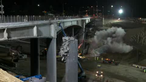Mulholland bridge demolition time-lapse