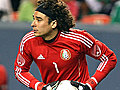 Los Capitanes analizan el futuro de Guillermo Ochoa