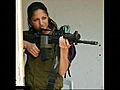 İsrail&#039;in ordusunda kadın askerler de var
