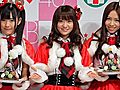 ＡＫＢ４８がサンタ姿でクリスマスケーキを発表