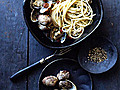 Linguine with Clams in Pepper Broth