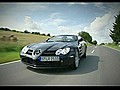 300 km/h bei geöffnetem Verdeck Reporter Meci probiert es im Selbstversuch aus. Sein Versuchsobjekt: Der Mercedes SLR McLaren Roadster.