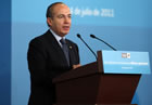 Calderón presenta programa `Bécalos por su valor´