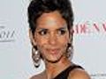 Halle Berry Honored At The 2011 FiFi Awards