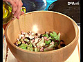 Antipasti: insalata di pollo,  olive e capperi