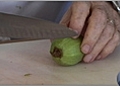 How To Peel Kiwi