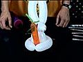 How To Make A Rabbit With A Carrot Out Of Balloons