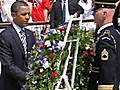 Obama places wreath at Tomb of the Unknowns