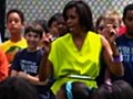 Michelle Obama dances the dougie to Beyonce