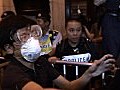 反對政改示威者跨越鐵馬企圖衝入立法會　被警員阻止