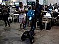Robô feito com sucata na Campus Party