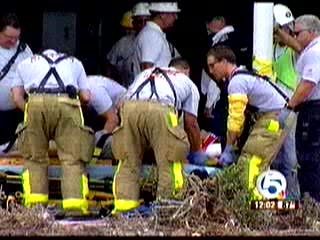 Worker recovers after construction vehicle topples in West Palm Beach (NewsChannel 5)