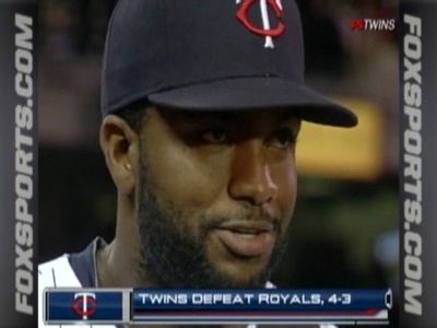 Twins hold off Royals