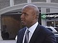 Bonds pleads not guilty to perjury charges