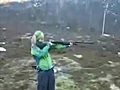 Mujeres y armas,  una mezcla explosiva 1