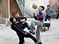 Sokakta oynamak çocuklarin sosyal gelisimini nasil etkiler?