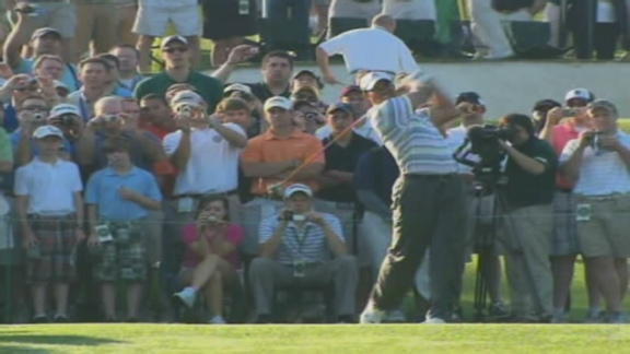 All eyes on Tiger’s tee shot