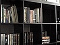 How to Clean and Organize Bookshelves