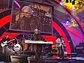 Daryl Hall & John Oates perform &#039;Kiss on My List&#039;