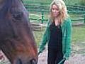 Shakira ejerce de granjera en Girona