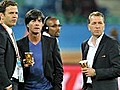 Löw verlängert beim DFB bis 2012