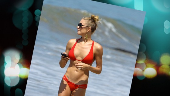 LeAnn Rimes&#039; Skimpy Patriotic Bikini