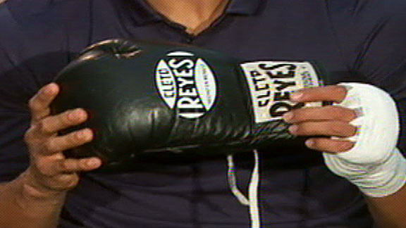 Márquez y el uso correcto de los guantes de box