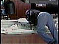 [Video] Thief grabs $8,000 ring in front of others