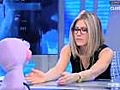 Jennifer Aniston Makes Out With a Puppet