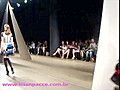 Entrada final do desfile do Reinaldo Lourenço