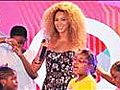 Beyonce Hosts Impromptu Dance Party