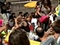 Fans hacen largas filas para ver a Madonna en Barcelona