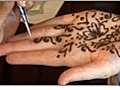 How to Apply Henna