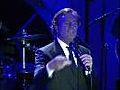 Fãs pagam €1.600 para assistir a show de Julio Iglesias