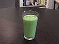 How to Make Apple Wheatgrass Juice