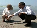 Obama inspects beach threatened by Gulf of Mexico oil leak