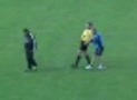 un arbitre complétement bourré !