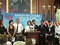 Pelosi: Work through recess