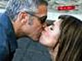 Clooney-Canalis: il bacio c&#039;è,  l’amore forse
