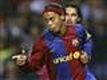 Ronaldinho marca,  mas Barcelona só empata