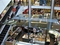 German shoppers dig out wallets in April